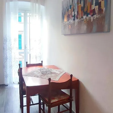 Апартаменти Mirdita - *