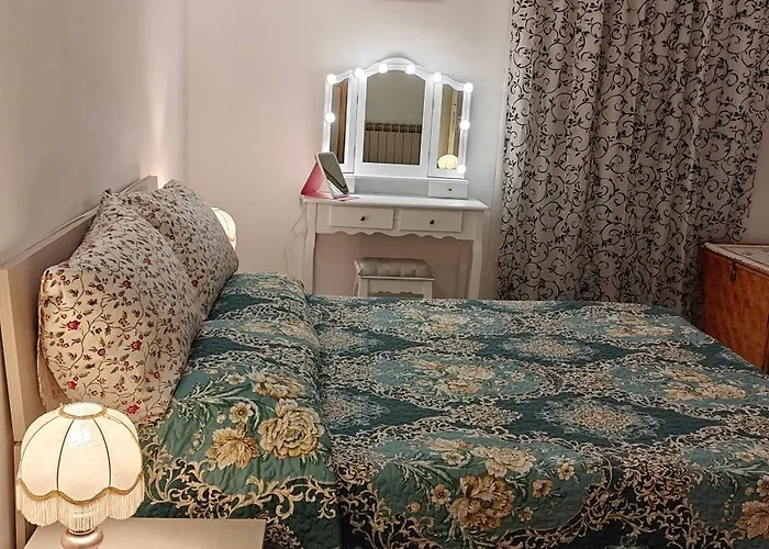 Mirdita - Apartment La Spezia